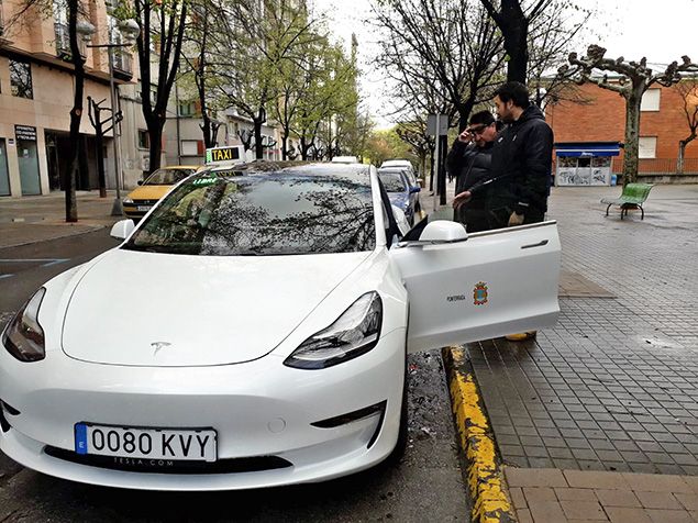 Tesla Para Taxi Precio