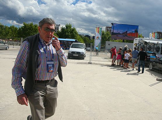 El mítico exciclista Eddy Merckx visita el Mundial de ciclismo de Ponferrada