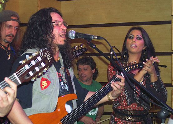 Concierto de Raimundo Amador en la mítica sala Tararí de Ponferrada (César Sánchez/ICAL)