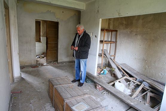 Luis García en su antigua casa (César Sánchez/ICAL)