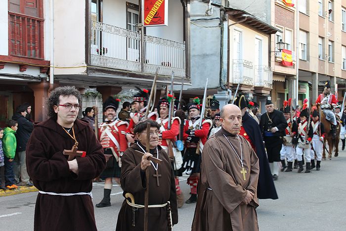 ÁLBUM / Cacabelos revive su batalla de la Guerra de la Independencia