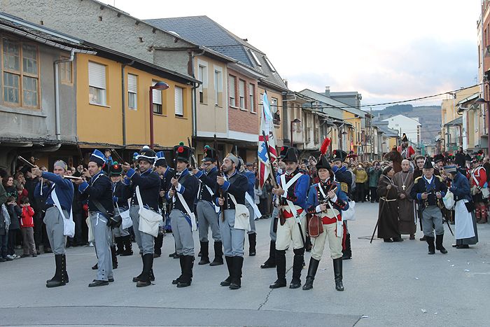 ÁLBUM / Cacabelos revive su batalla de la Guerra de la Independencia