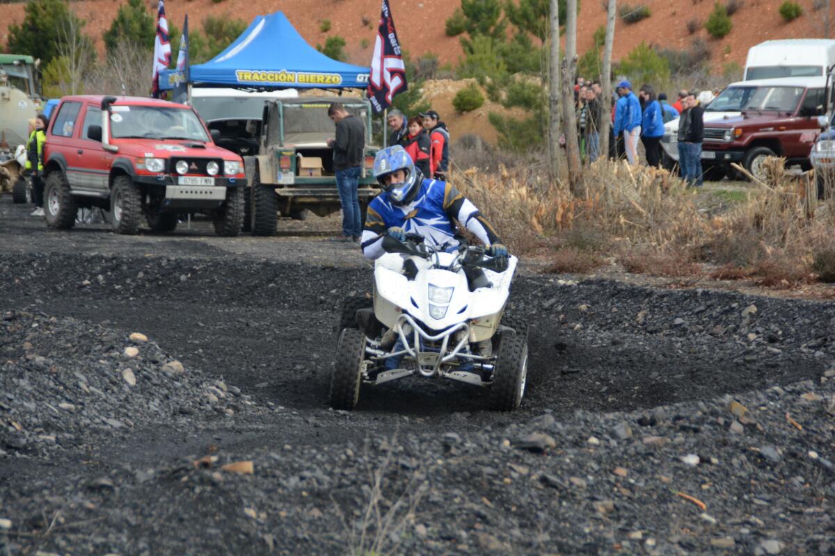 Trialera 4x4 y circuito de velocidad