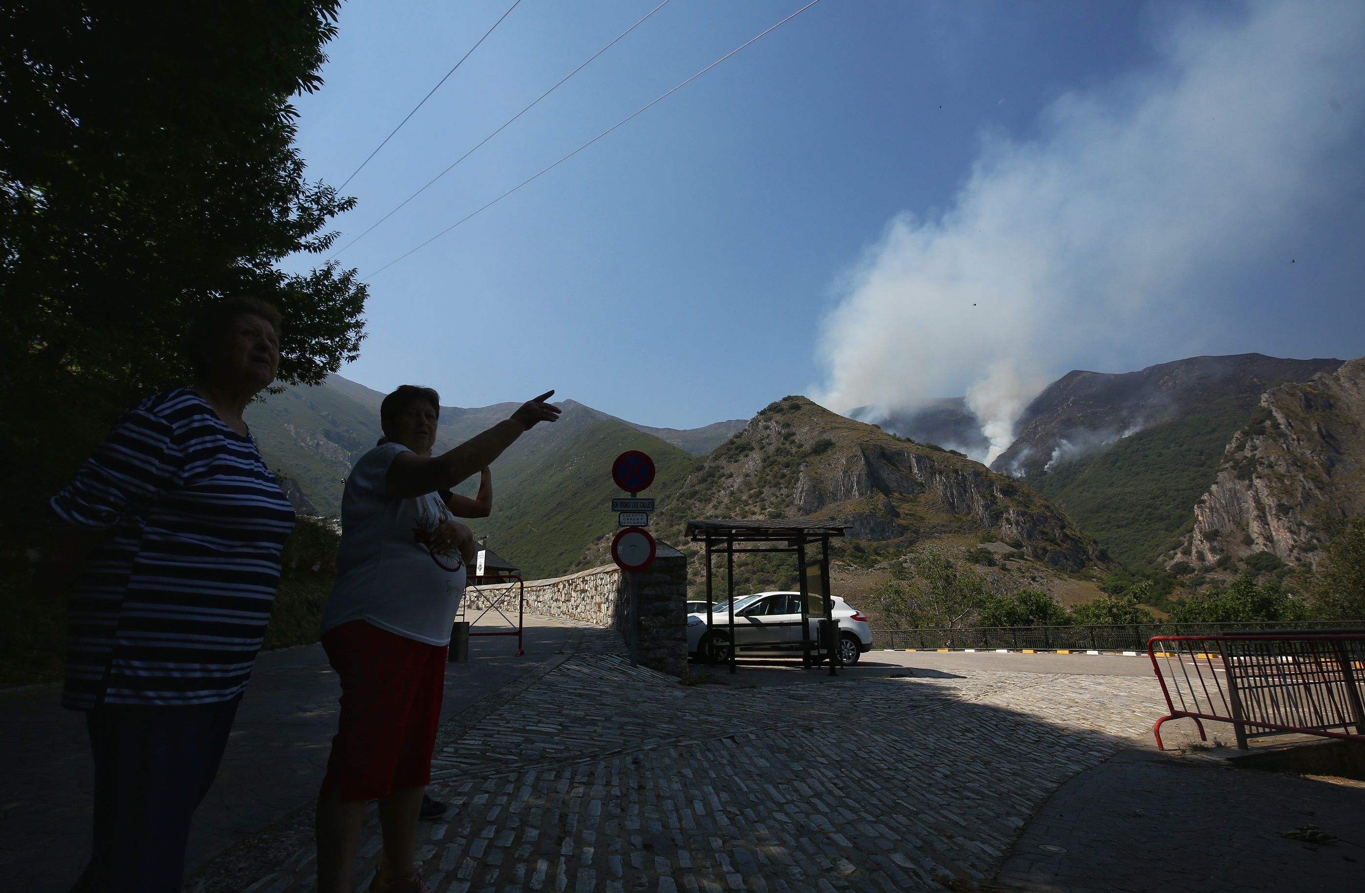 Incendio Montes de Valdueza  en Peñalba de Santiago
