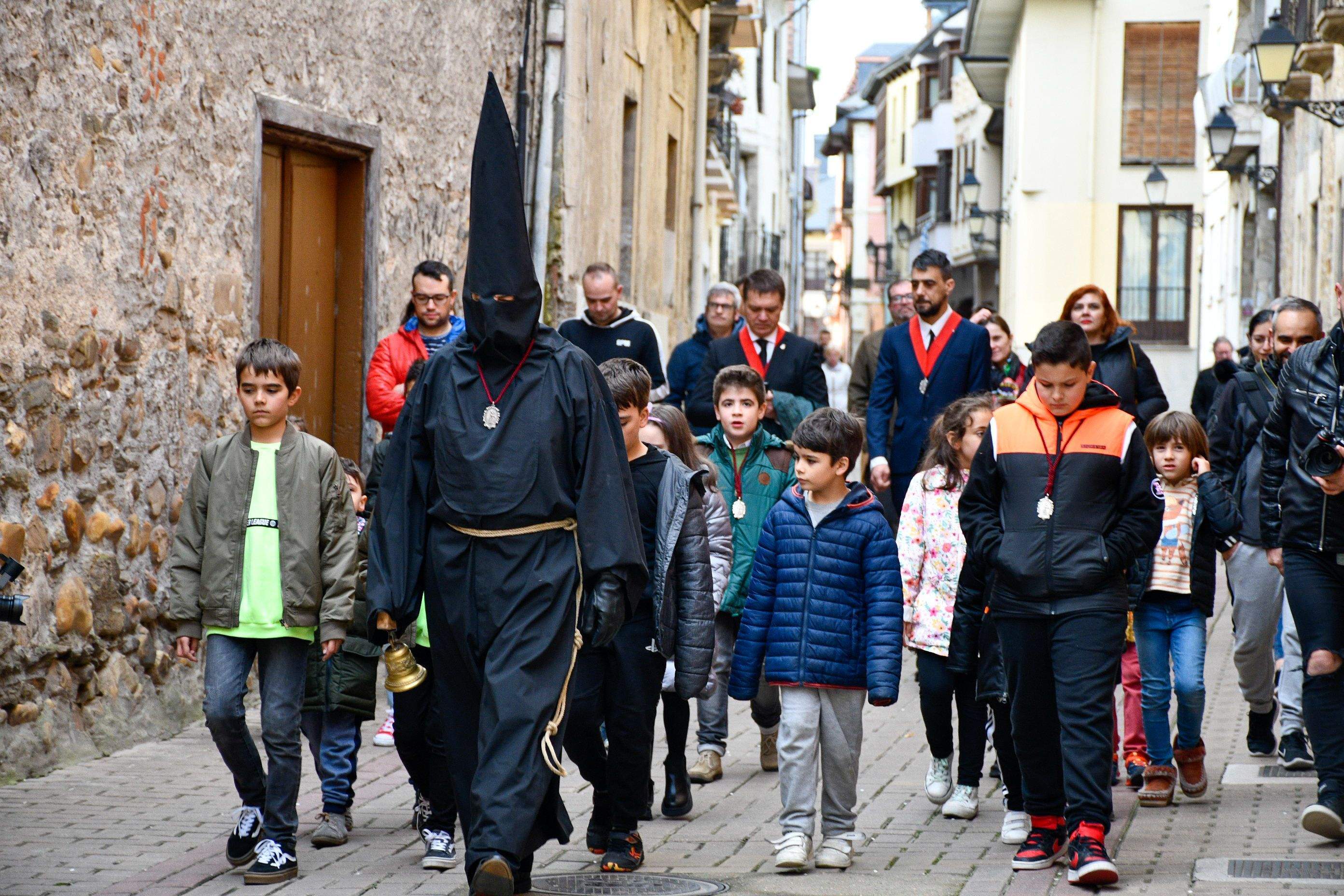La sombra del Lambrión Chupacandiles recorrió Ponferrada | Álbum de fotos