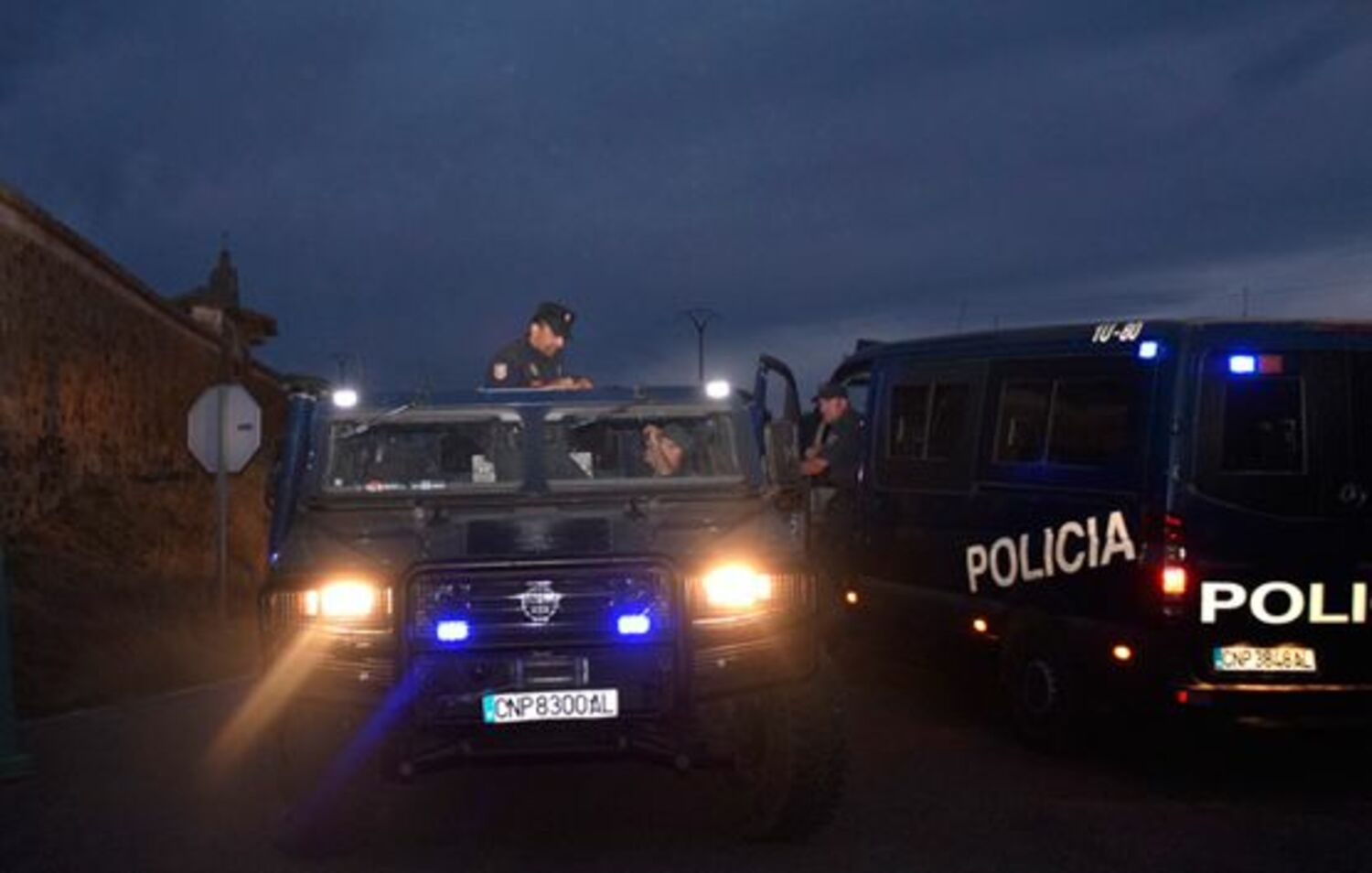 Fotos del despliegue policial esta tarde noche (AstorgaRedacción.com)