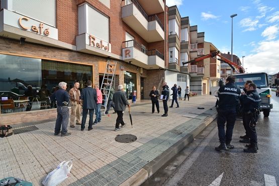 La estructura metálica que cubría la acera ha sido desmontada / Víctor Alón