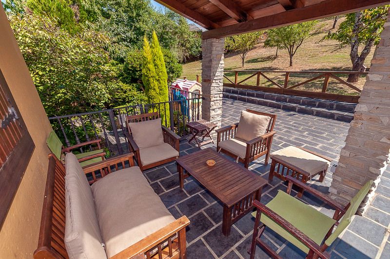 9 Porche Casa Rural Canedo