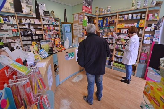 Los usuarios ya pueden retirar sus medicamentos con la receta electrónica / Fotos: Víctor Alón