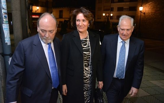 000_0013-01_resized_0