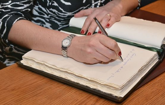 000_0042-01_resized_0