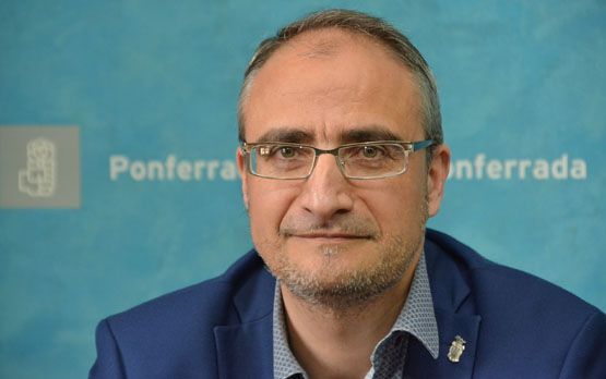 000_0122-01_resized_0