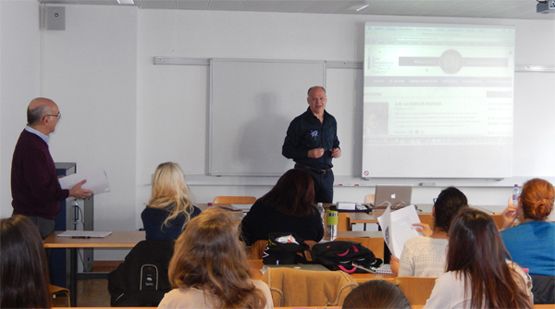 Carrera-imparte-seminario-F