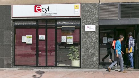 INEM-Paro-Cola-Parados-ponferrada-Junio-2017 635