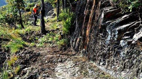DSC_7661-Canal-en-roca-y-en-tierra635