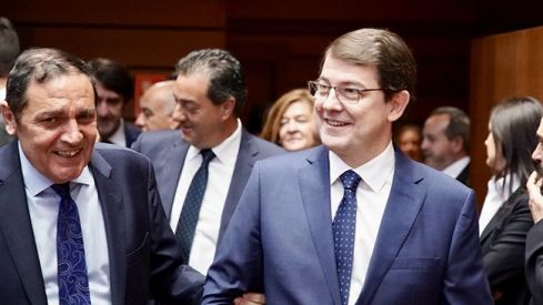 Investidura Mañueco 650