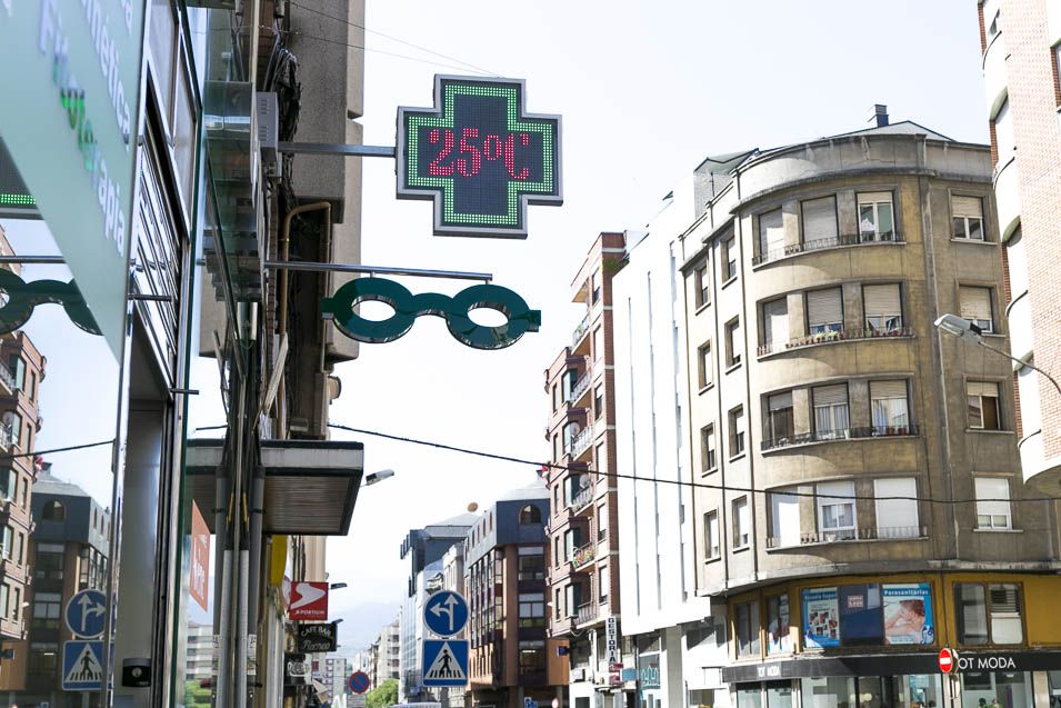 Temperaturas-Termometros-Altas-Calor-Verano-Sol-Mayo-2017 955