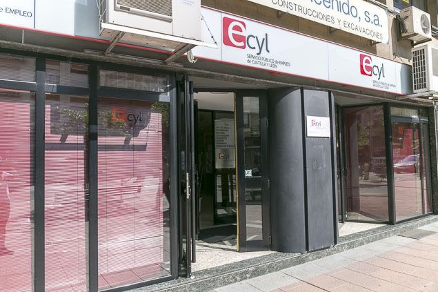 INEM-Paro-Cola-Parados-ponferrada-Junio-2017