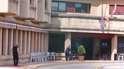 residencia flores del sil cesar