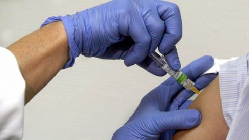 La cobertura de vacunación frente a la gripe en mayores de 60 años supera las 31.000 personas en El Bierzo