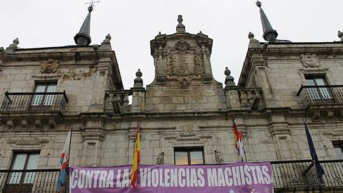 El PSOE condena la ausencia de la declaración institucional contra la Violencia de Género por la negativa de VOX 
