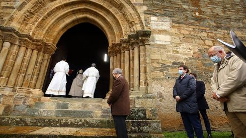 apertura puerta del perdon villafranca cesar sanchez ical (2)