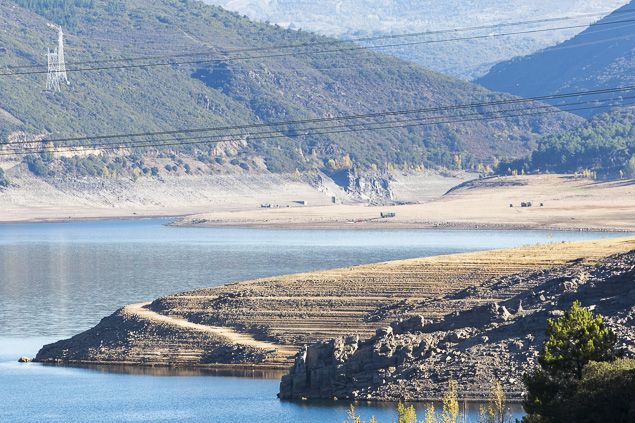 Fotos Pantano De Barcena Presa Sequia Agua Octubre 2017_1