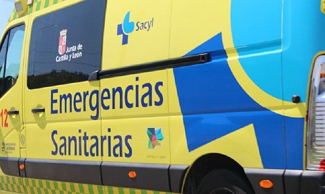 Ambulancia | Dos fallecidos y un herido tras un accidente entre dos camiones en la A-6, en Villanueva de los Caballeros (Valladolid)