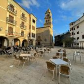 Terraza Ponferrada. Archivo | La Hostelería del Bierzo carga contra la nueva ley antitabaco: “No es una ley de salud, es una ley anti-fumadores” Terraza Ponferrada. Archivo | La Hostelería del Bierzo carga contra la nueva ley antitabaco: “No es una ley de salud, es una ley anti-fumadores”