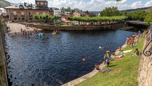 Playa fluvial de Molinaseca