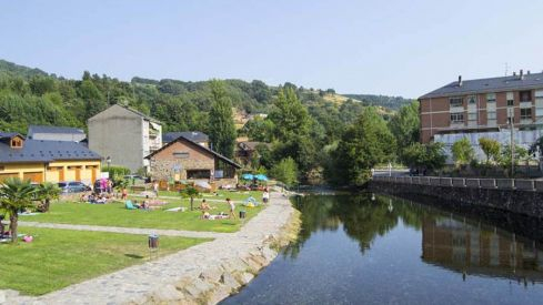 Playa fluvial de Igüeña