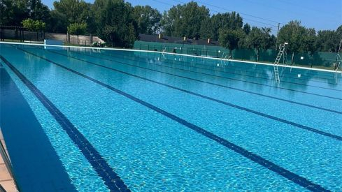 pisncinas municipales cacabelos