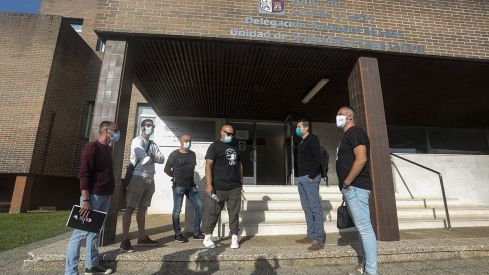 Inicio de la reunión de LM, Junta de Castilla y León y el comité de empresa