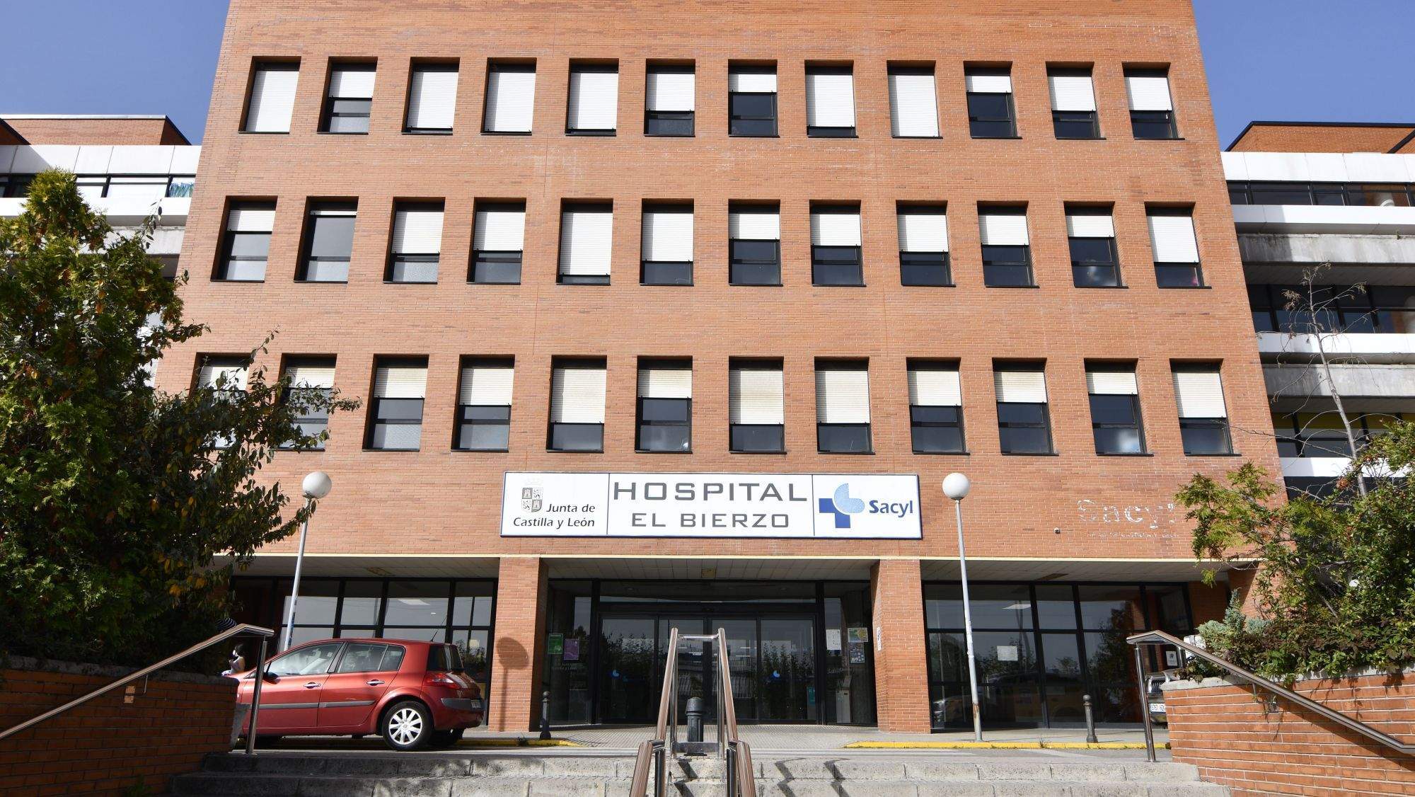 Herido un hombre de 80 años tras ser atropellado por un turismo en la ...