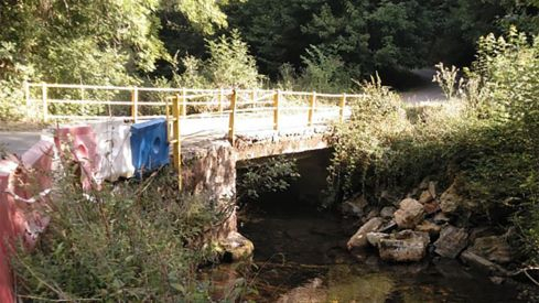 Puente sobre el río Tejeira