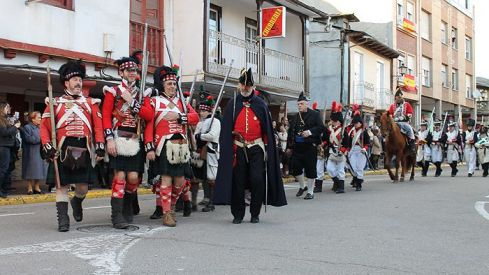 ÁLBUM / Cacabelos revive su batalla de la Guerra de la Independencia ÁLBUM / Cacabelos revive su batalla de la Guerra de la Independencia