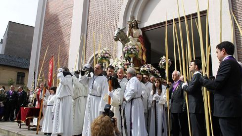Procesión de las Palmas Semana Santa Ponferrada 2014 Procesión de las Palmas Semana Santa Ponferrada 2014
