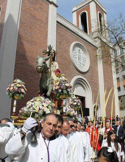 Procesión de las Palmas Semana Santa Ponferrada 2014 Procesión de las Palmas Semana Santa Ponferrada 2014