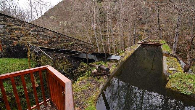 La Herrería compludo en imagen de archivo 