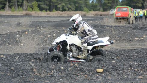 Trialera 4x4 y circuito de velocidad