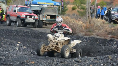Trialera 4x4 y circuito de velocidad