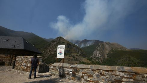Incendio Montes de Valdueza  en Peñalba de Santiago