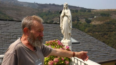 Los vecinos de San Pedro de Trones vuelven a sus casas 