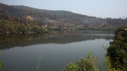 Los vecinos de San Pedro de Trones vuelven a sus casas Los vecinos de San Pedro de Trones vuelven a sus casas