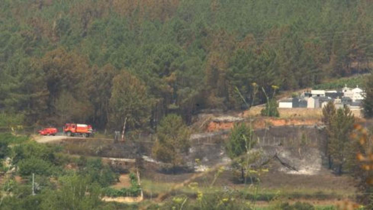 Los vecinos de San Pedro de Trones vuelven a sus casas Los vecinos de San Pedro de Trones vuelven a sus casas