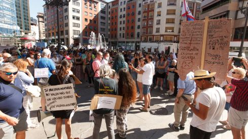 Concentración incendios Lazúrtegui