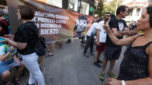 Concentración incendios Lazúrtegui