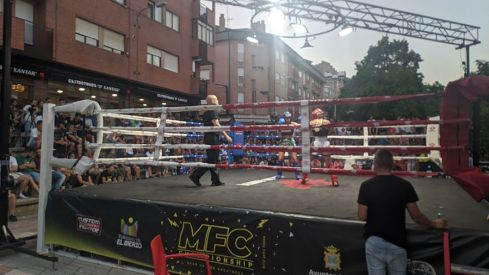 Exhibición kickboxing Exhibición kickboxing