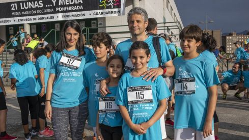 21 Lunas y Media FAMILIAR 2019 21 Lunas y Media FAMILIAR 2019