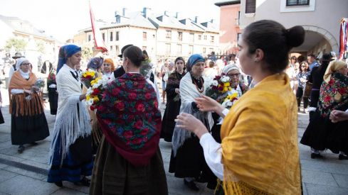 Ofrenda virgen encina 2019 Ofrenda virgen encina 2019